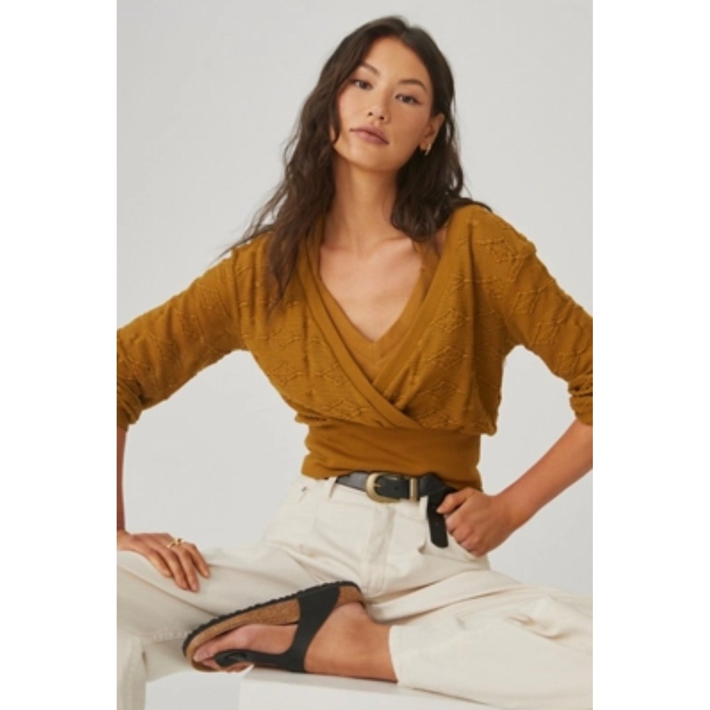Anthropologie Wrap long sleeve top size small‎